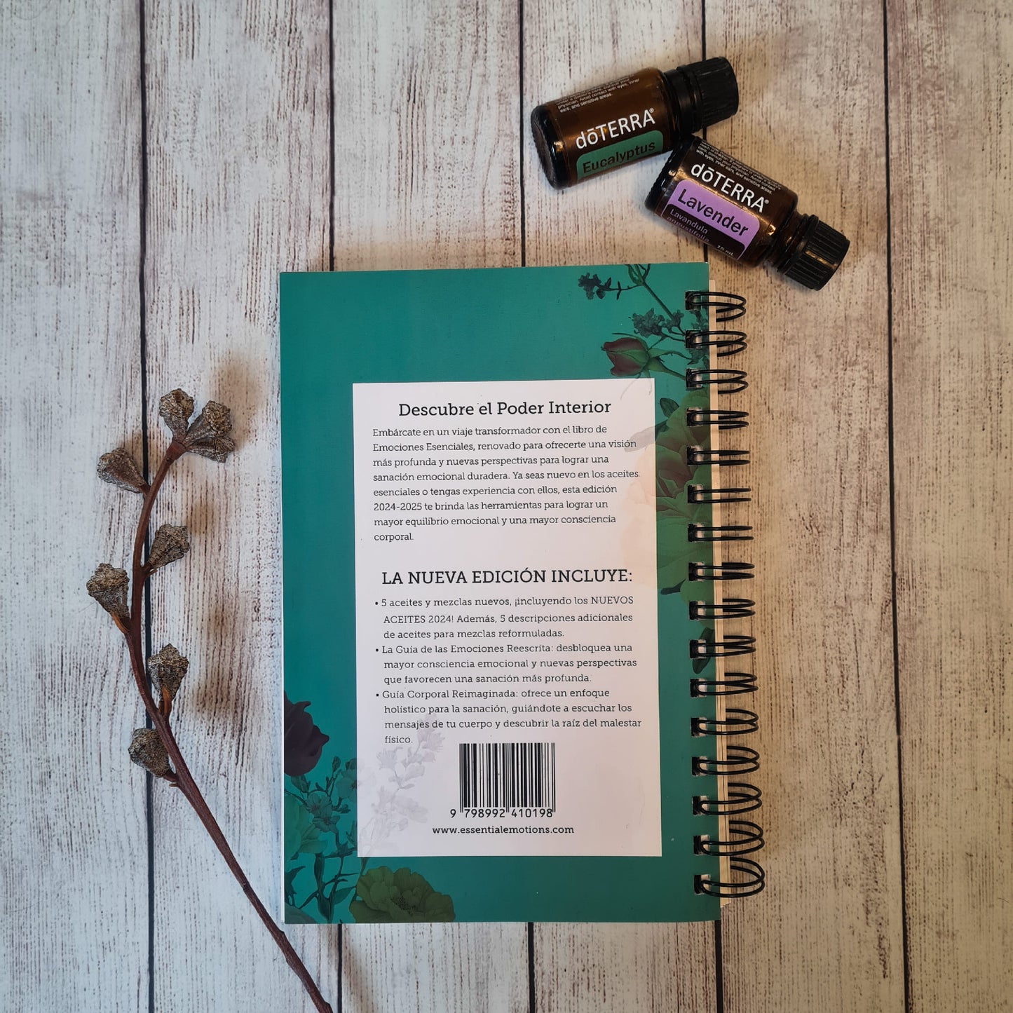 Emociones Esenciales - 13.ª Edición (libro). Sana tu cuerpo, mente y corazón con aceites esenciales