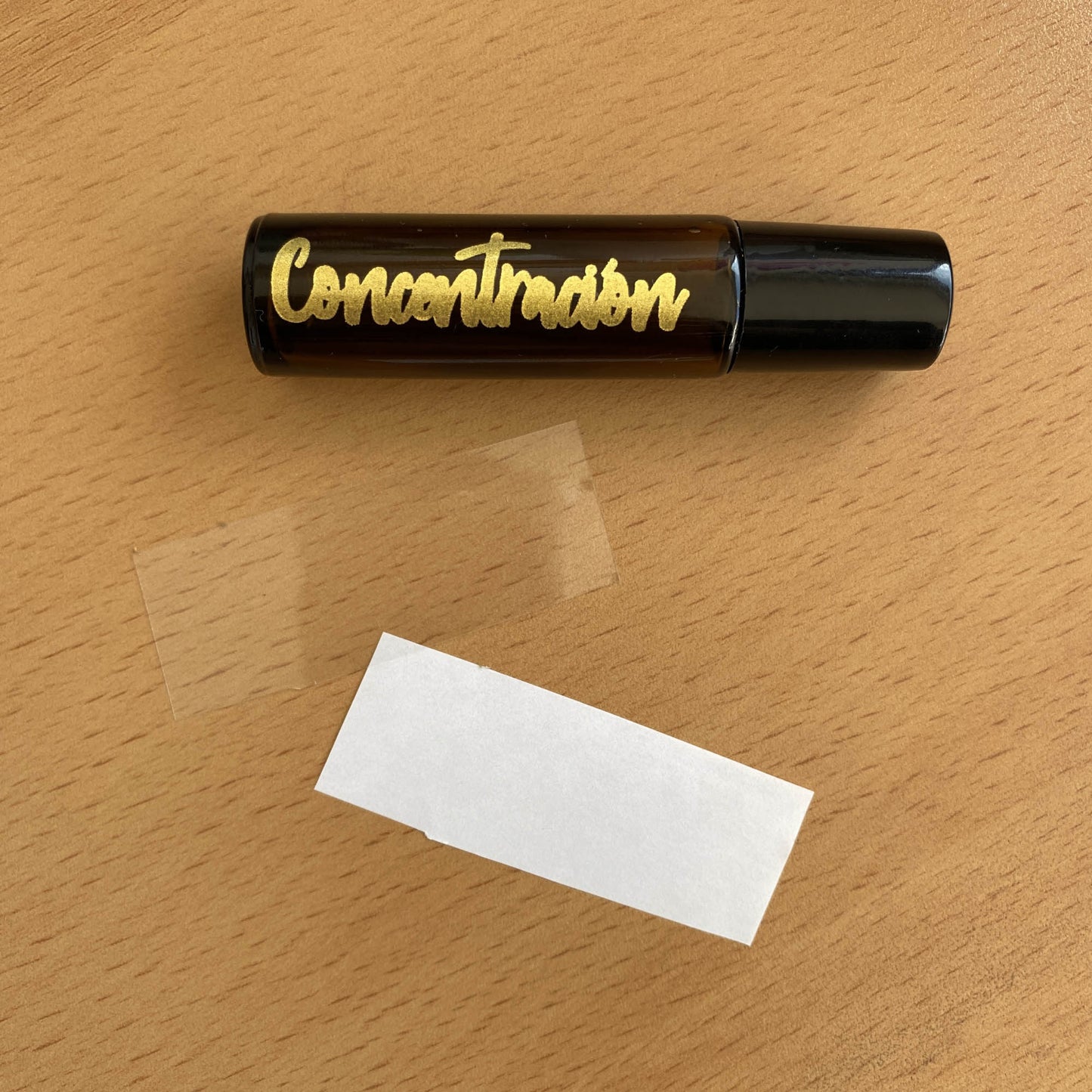 Stickers troquelados dorados para roll on de 10ml - hoja de 16 - Oily