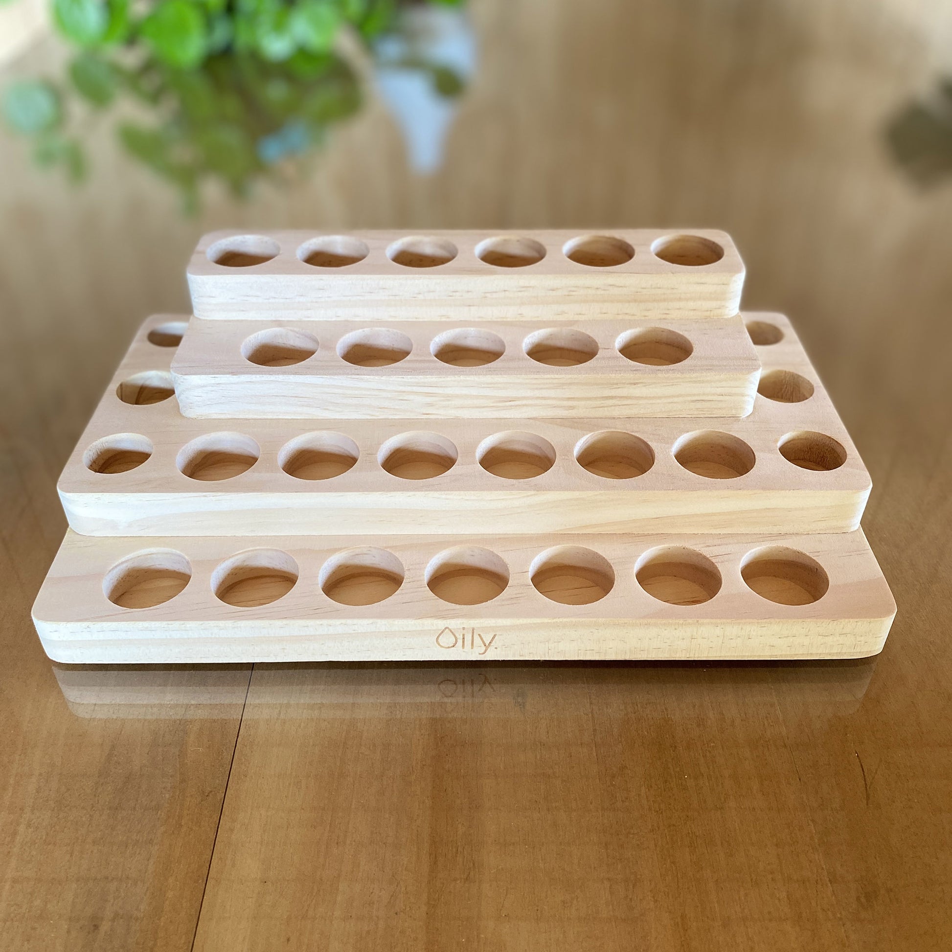 Organizador / display de madera para 30 aceites esenciales