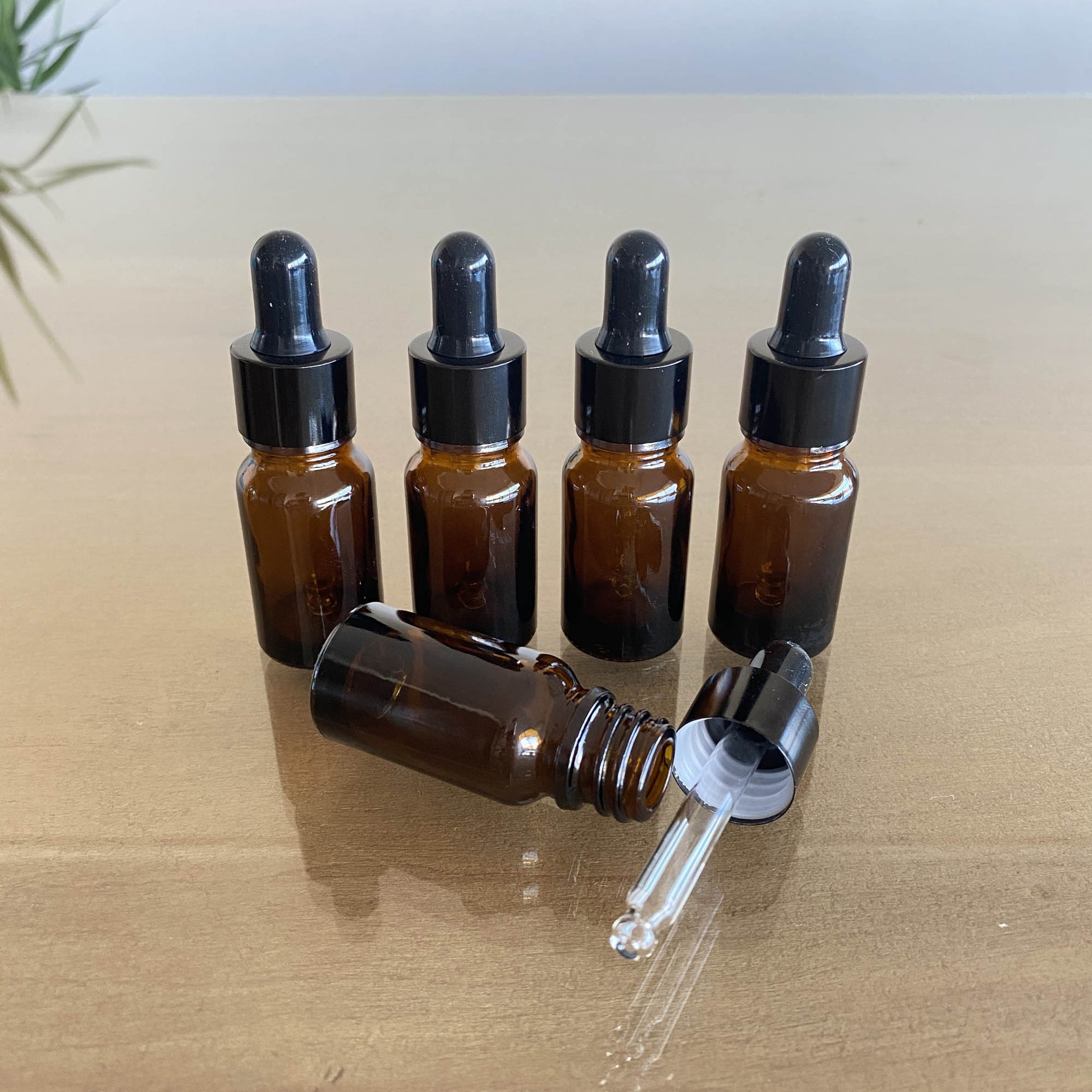 Gotario de vidrio ámbar 10ml, 20ml y 30ml - Oily